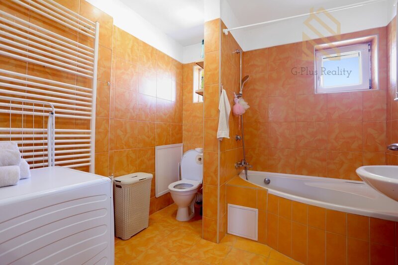 Prodej bytu 3+1 se zahradou 189 m², garáží a sklepem – Radíčeves