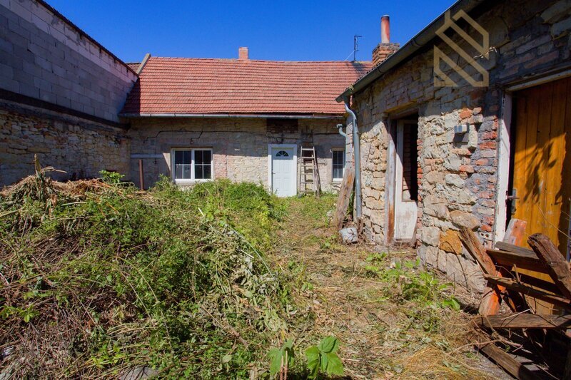 Prodej rodinný dům, 73m2, pozemek 229m2, Smolnice u Loun
