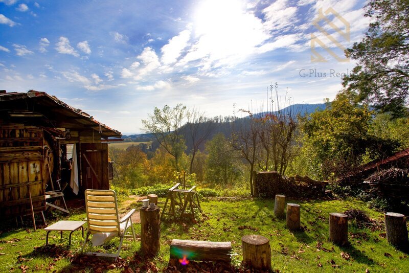 Prodej,Rodinný dům, se zahradou 466m2, Levín