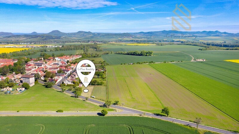 Prodej pozemku 1011 m2, Veltěže