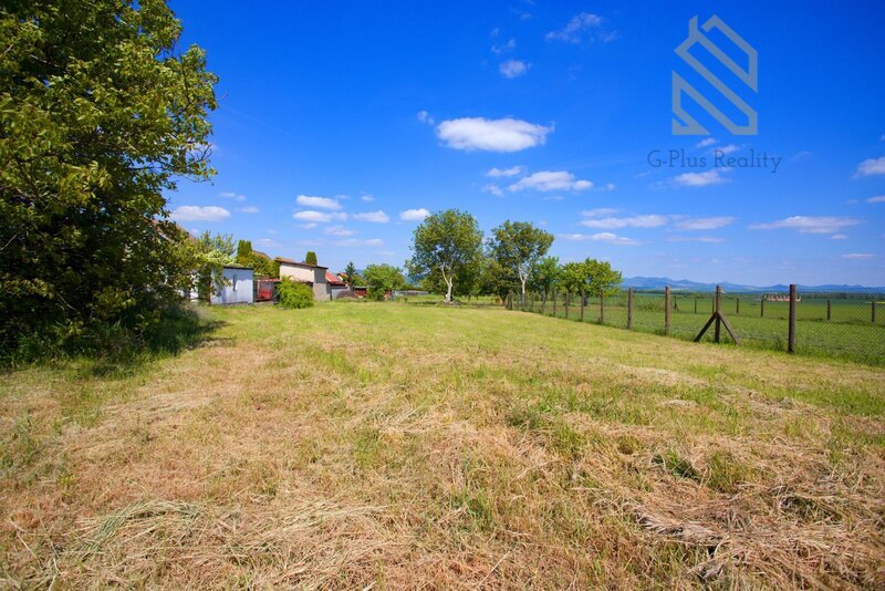 Prodej pozemku 1011 m2, Veltěže
