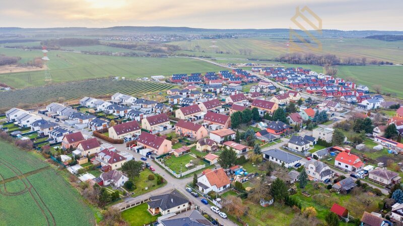 Prodej, Rodinný dům 4+kk , 389m2 , ul. Modřínová - Zlonín