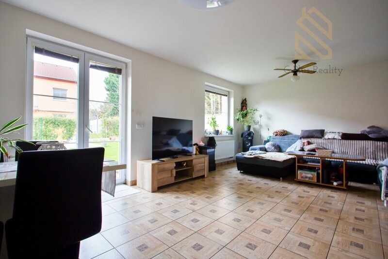 Prodej, Rodinný dům 4+kk , 389m2 , ul. Modřínová - Zlonín