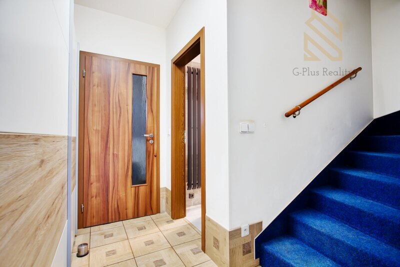 Prodej, Rodinný dům 4+kk , 389m2 , ul. Modřínová - Zlonín