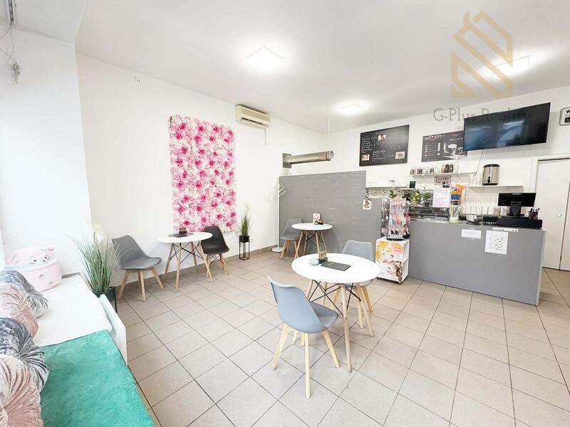 Prodej, obchodní prostory, 50m2, ul.8.května, Lovosice