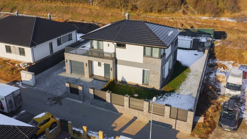 Prodej moderní patrový  rodinný dům, 683 m2, Kralupy nad Vltavou Nad Rybníkem