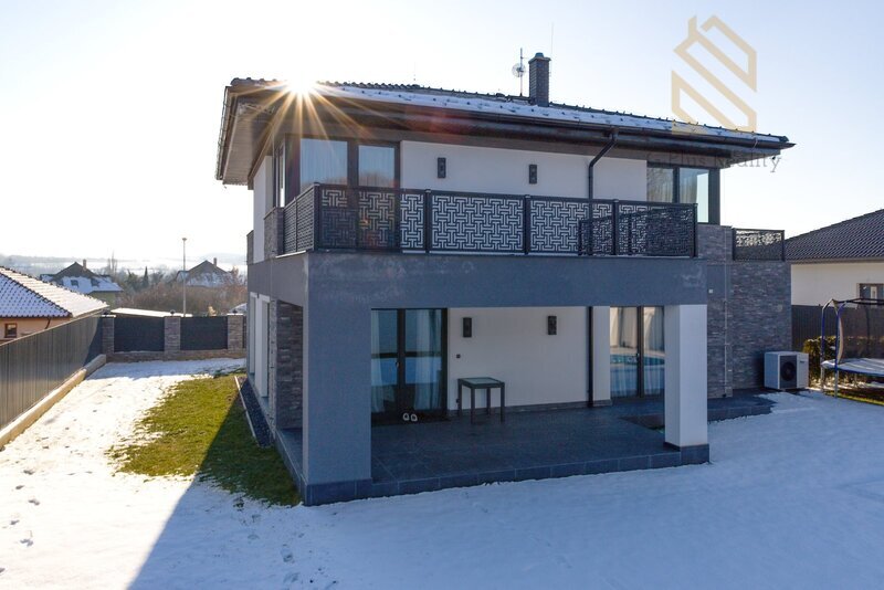 Prodej moderní patrový  rodinný dům, 683 m2, Kralupy nad Vltavou Nad Rybníkem