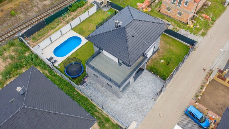 Prodej moderní patrový  rodinný dům, 683 m2, Kralupy nad Vltavou Nad Rybníkem