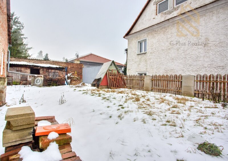 Prodej, rodinný dům, 460m2, Modlany