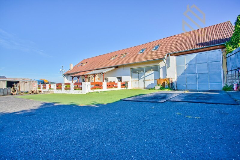 Prodej, rodinného domu, 326 m², pozemek 1483 m² Hrobčice - Razice