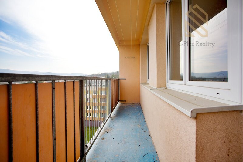 Pronájem, byt 1+1, 33m2, Bílina