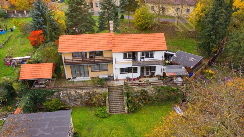 Prodej,Rodinný dům, se zahradou 466m2, Levín