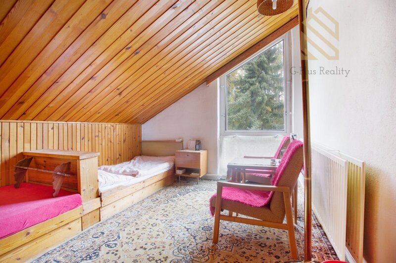 Prodej,Rodinný dům, se zahradou 466m2, Levín