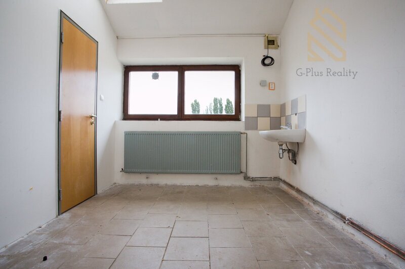 Pronájem, skladového prostoru, 131 m2, Nezabylice