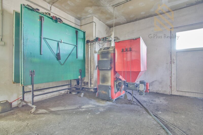 Prodej, rodinného domu, 326 m², pozemek 4343 m² Hrobčice - Razice