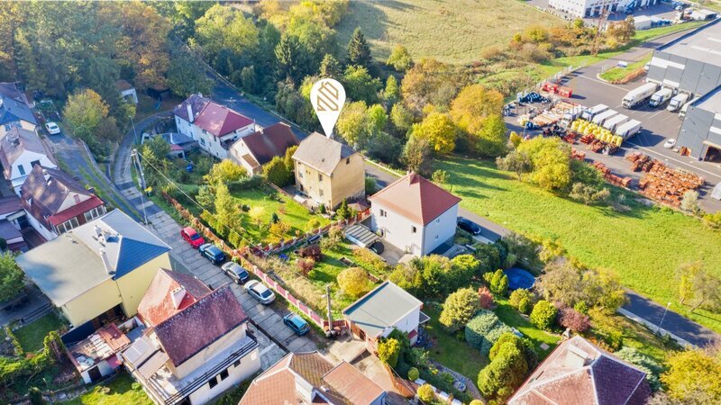 Prodej rodinného domu 195m/2, se zahradou 502m/2 a garáží 28m/2-Ústí nad Labem Hostovická ulice