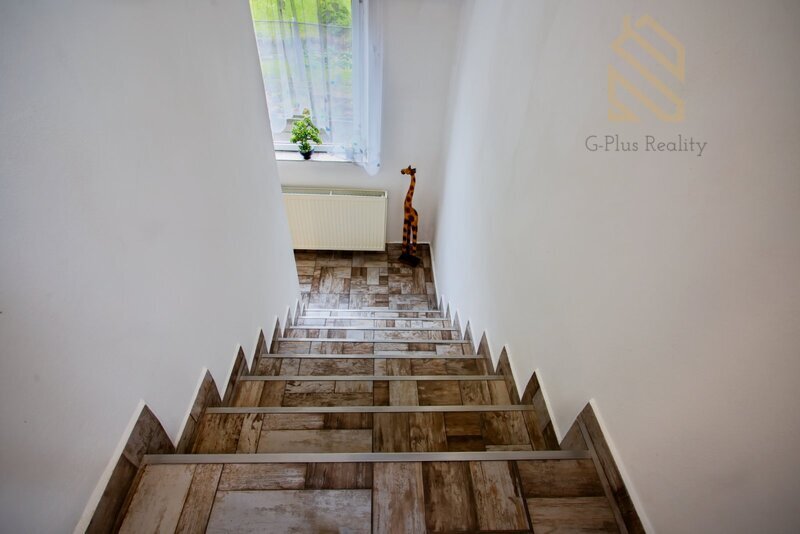 Prodej rodinného domu 195m/2, se zahradou 502m/2 a garáží 28m/2-Ústí nad Labem Hostovická ulice