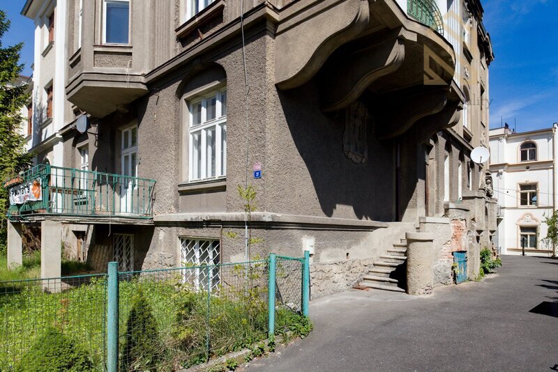 Byt 3+1, 70m/2 se samostatným vchodem, Českobratrská, Teplice