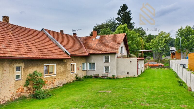 Prodej, Rodinný dům 319m2, pozemek 884m2, Prusice