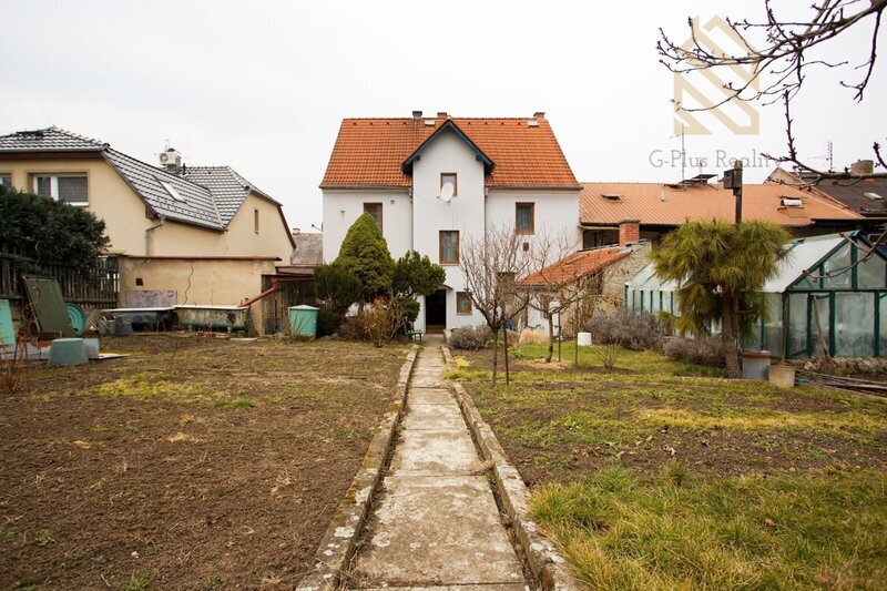 Prodej 1/2, rodinného domu 116m2, pozemek 484 m2, Bílina - ul. Síbova