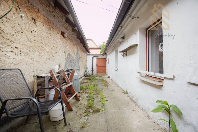 Prodej rodinného domu 2+1, o celkové výměře 126 m2, obec Třebenice okres Litoměřice.