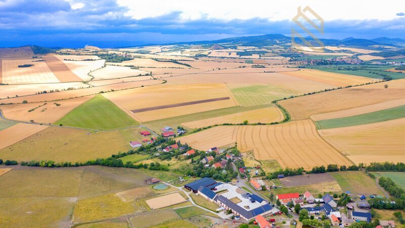 Prodej pozemku, 950 m2, Charvátce u Loun