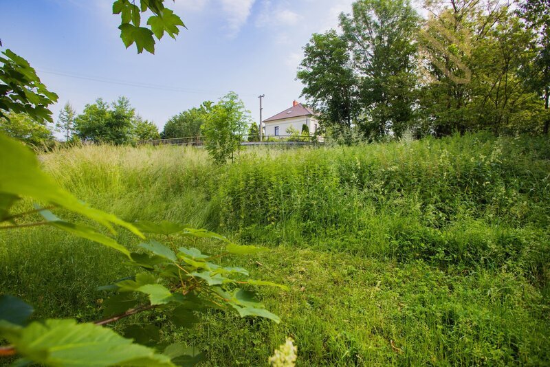 Prodej podílu 1/2 pozemku 487 m2, Lipenec